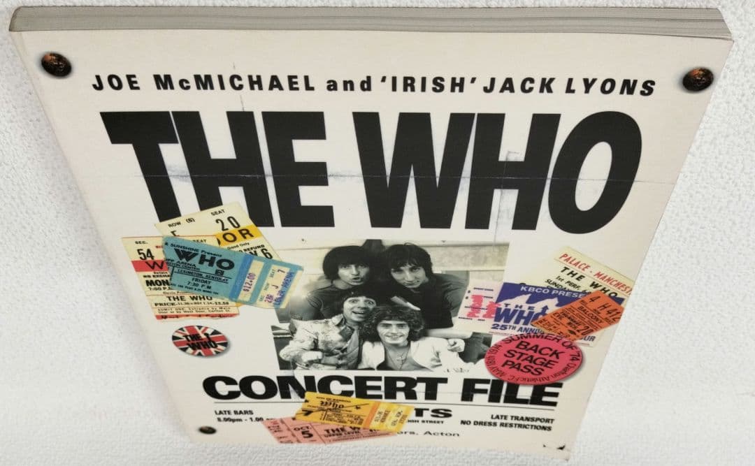 1998年1月1日発行 『ザ・フー／ＴＨＥ ＷＨＯ…』【中古本・洋書・英語版