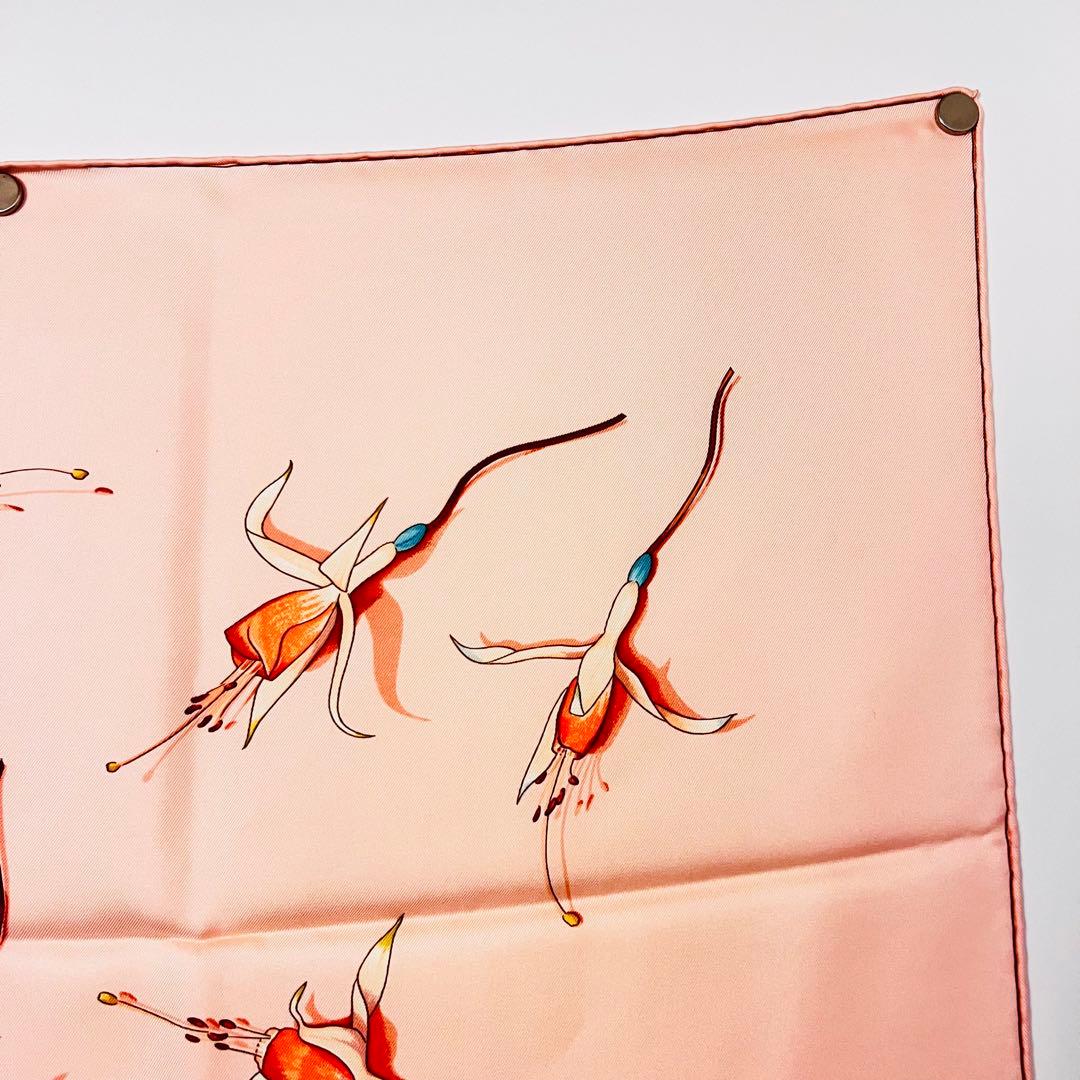 美品✨　エルメス　フクシャの花 シルクスカーフ　カレ90 ピンク
