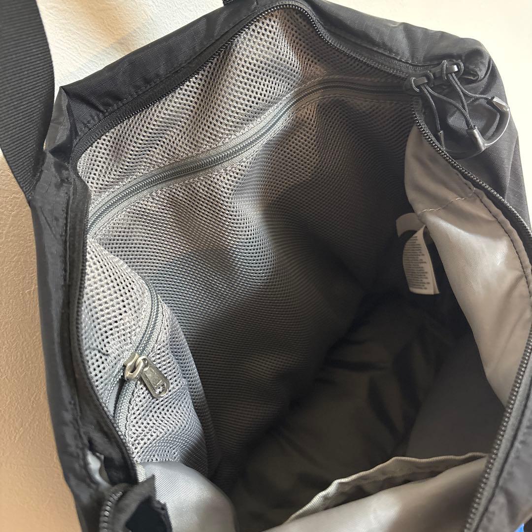 【美品】ノースフェイスBOREALIS TOTE ボレアリストートバッグ