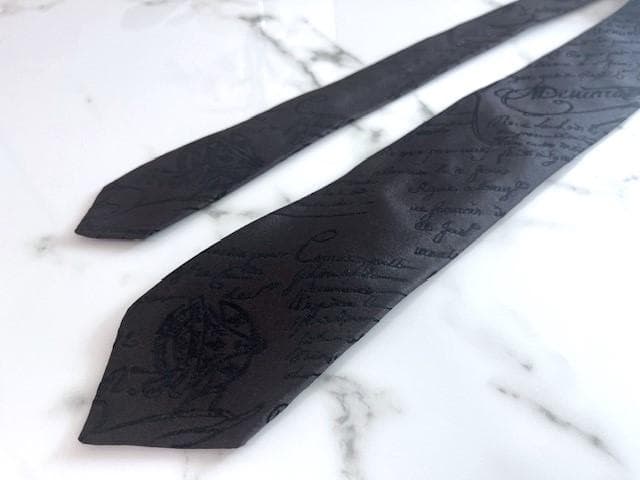 【極上カリグラフィー】 Berluti ベルルッティ グレイ×ブラック ネクタイ