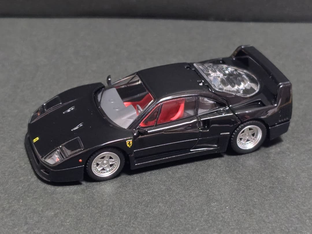 トミカリミテッドヴィンテージ NEO 1/64 フェラーリ F40 黒