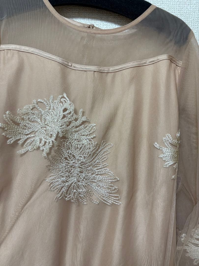 新品niana フラワー 刺繍ティアードフリルドレス Aライン パーティードレス
