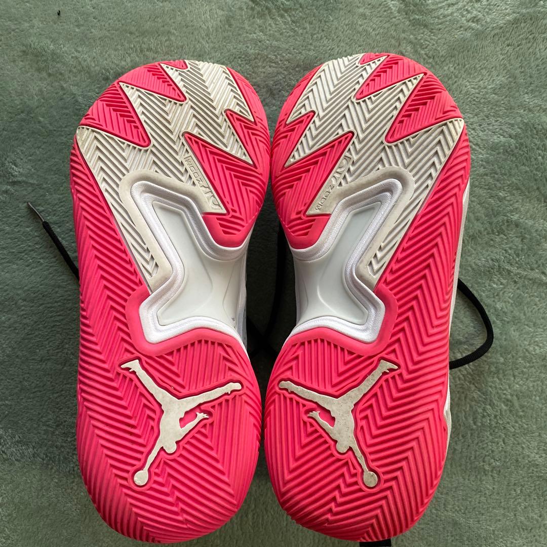 Jordan バスケットボールシューズ ピンク/ホワイト