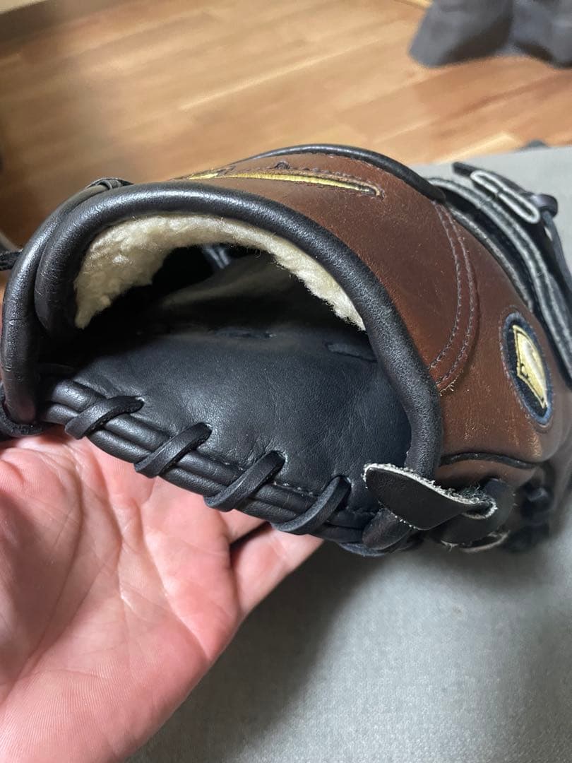 Nike PRIMERA 硬式グローブ