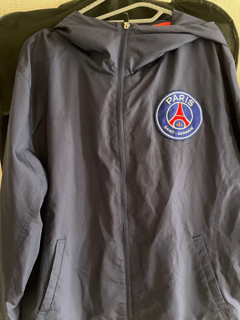 PARIS SAINT-GERMAIN ウィンドブレーカー ネイビー