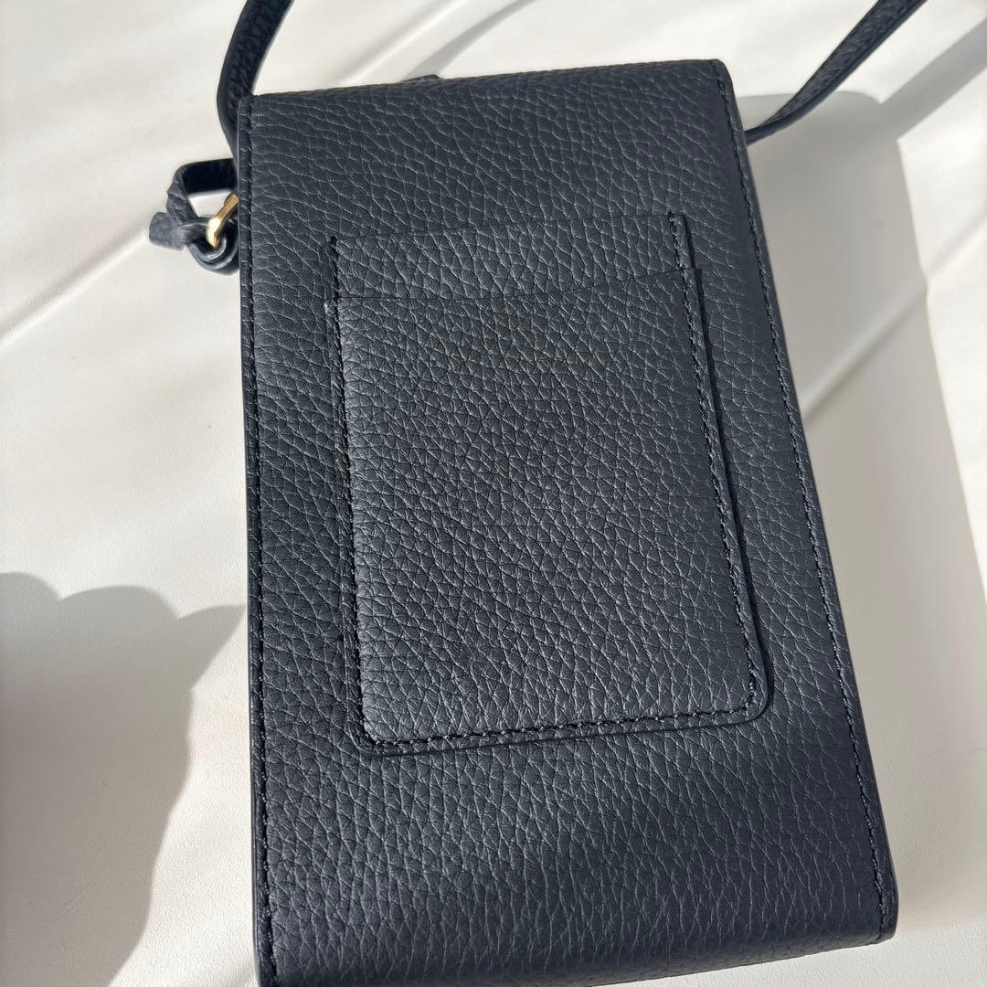MAISON de SABRÉ 携帯ブラックショルダーバッグ
