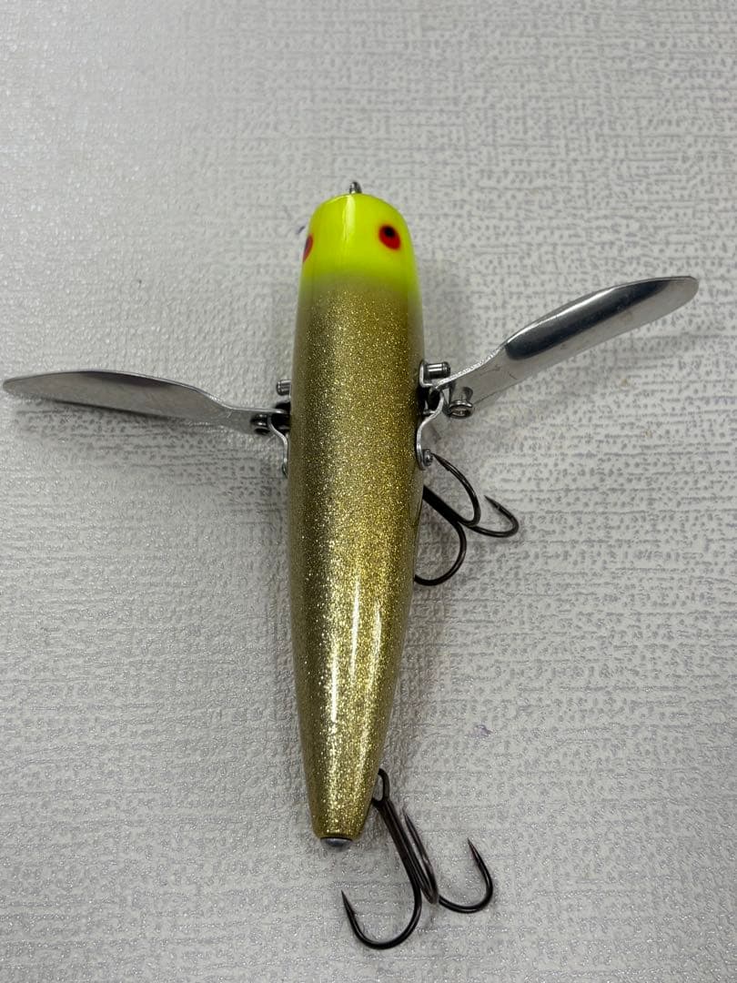 nobite ノーバイト　大きな羽　中古美品