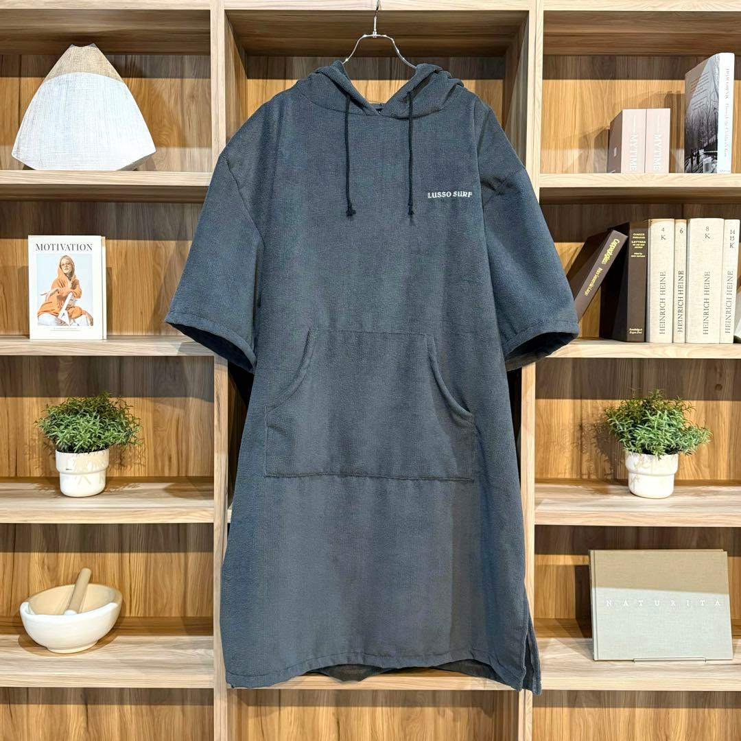 秋冬サーファーに　LUSSO SURF お着替えポンチョ　グレー