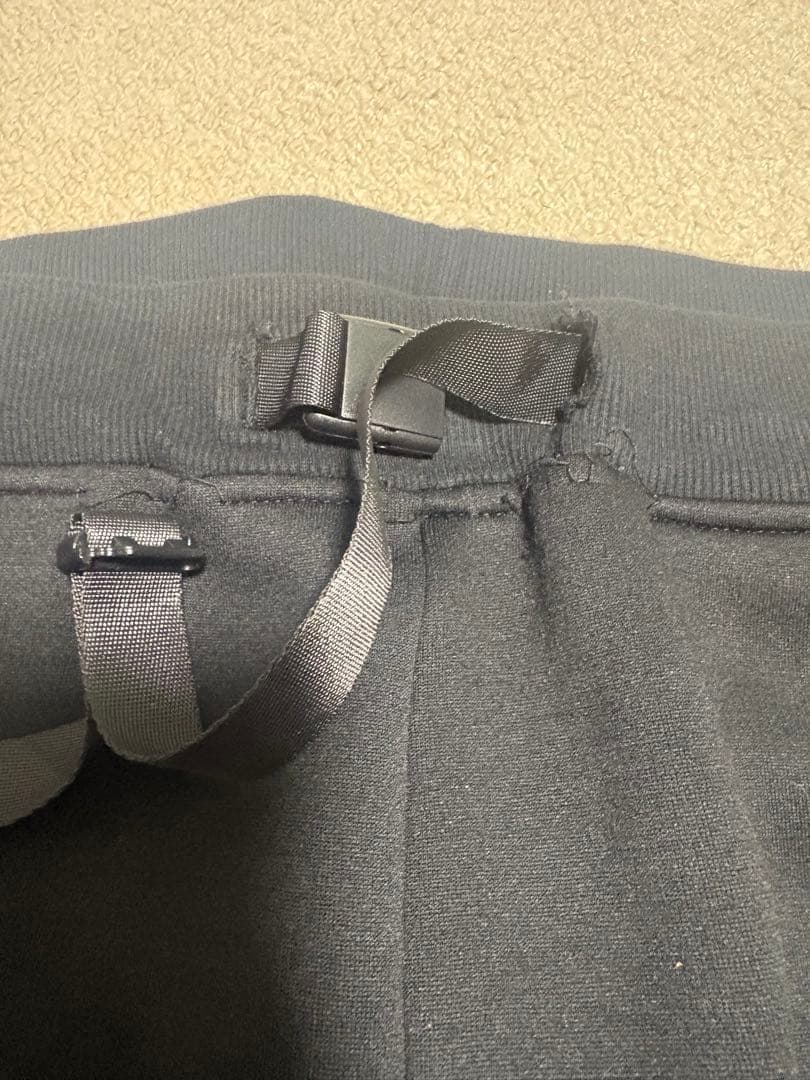 BANDEL ブラックパンツ サイドジッパー付き