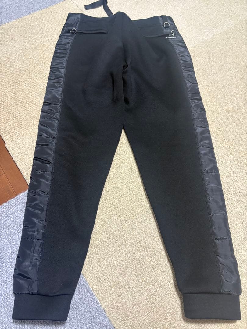 BANDEL ブラックパンツ サイドジッパー付き