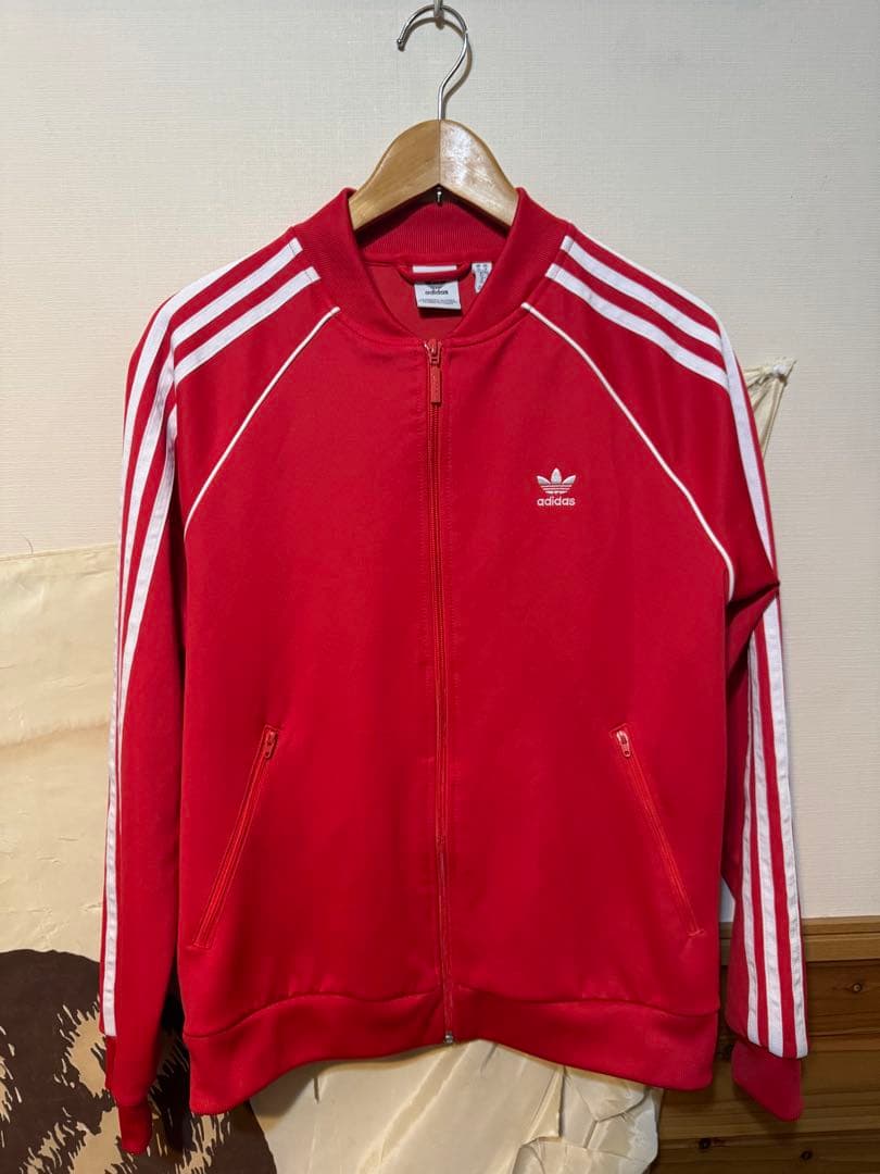 17年製 adidas ジャージトップ ジャケット 3本ライン サイズM 赤