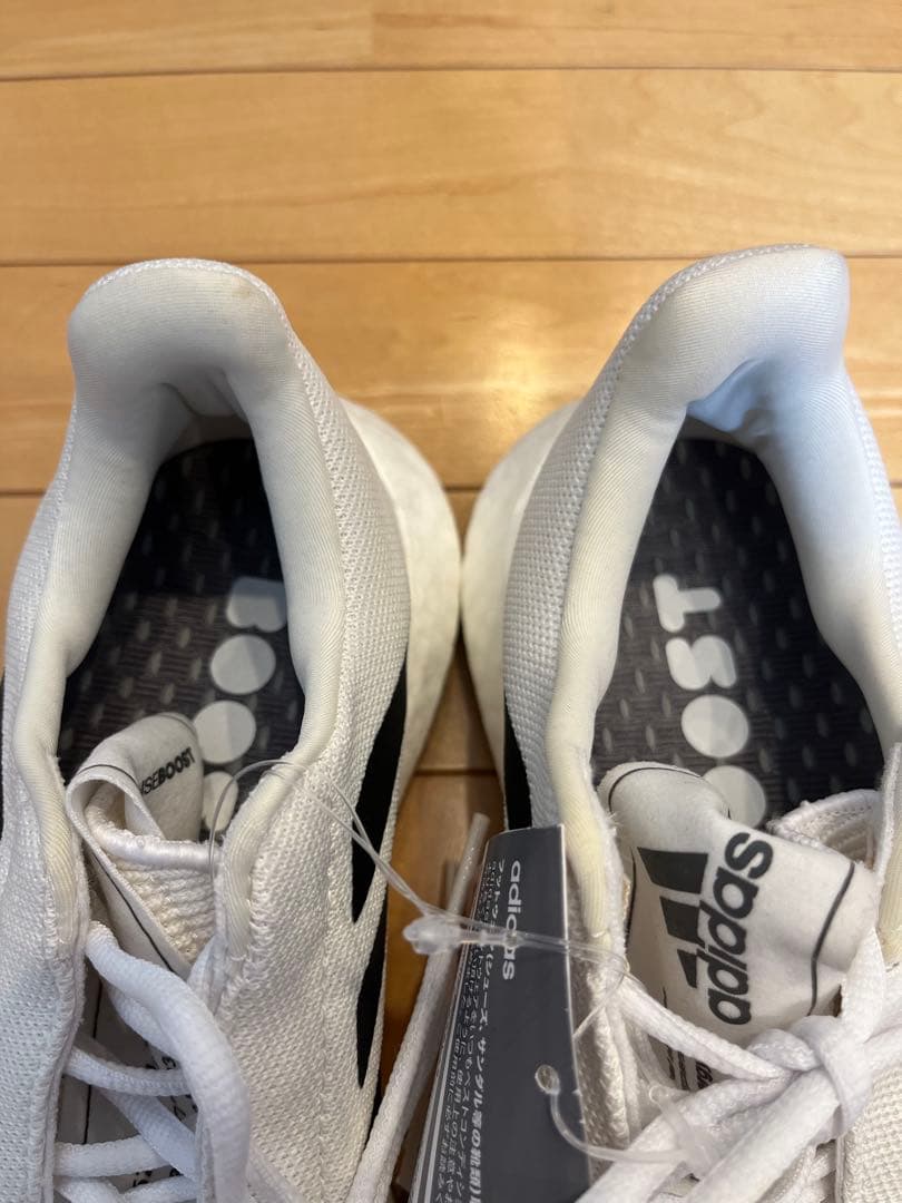 adidas SENSEBOOST GO 26㌢