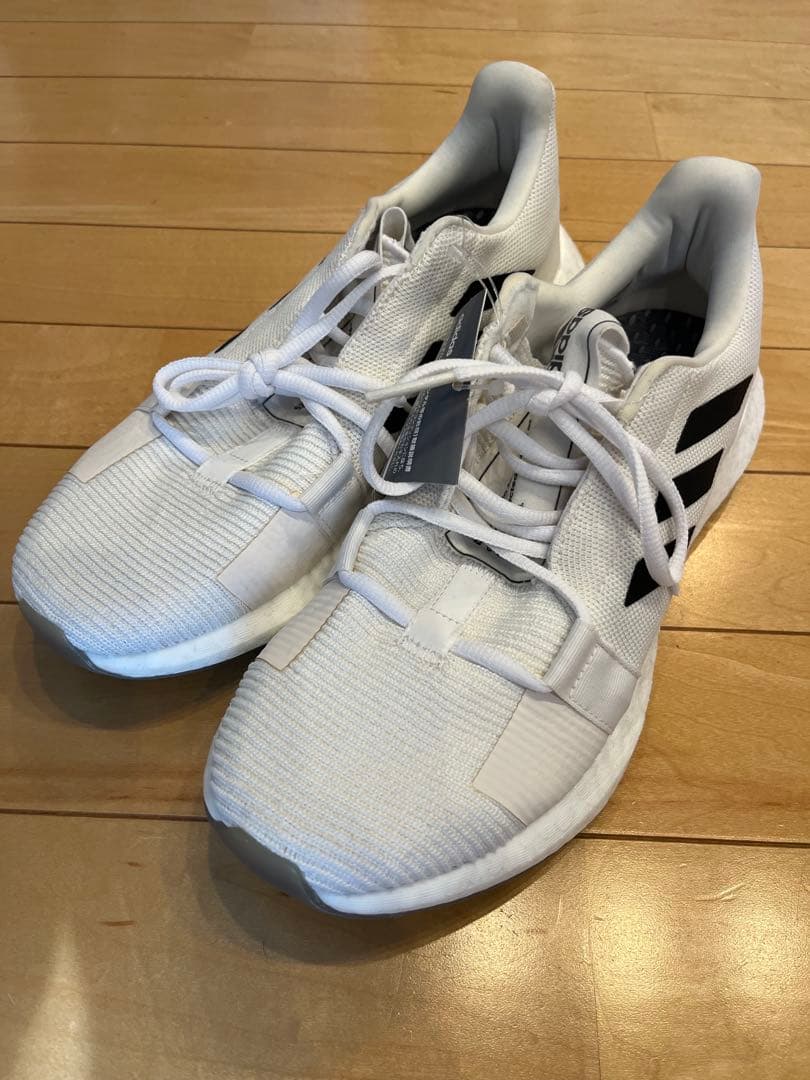 adidas SENSEBOOST GO 26㌢