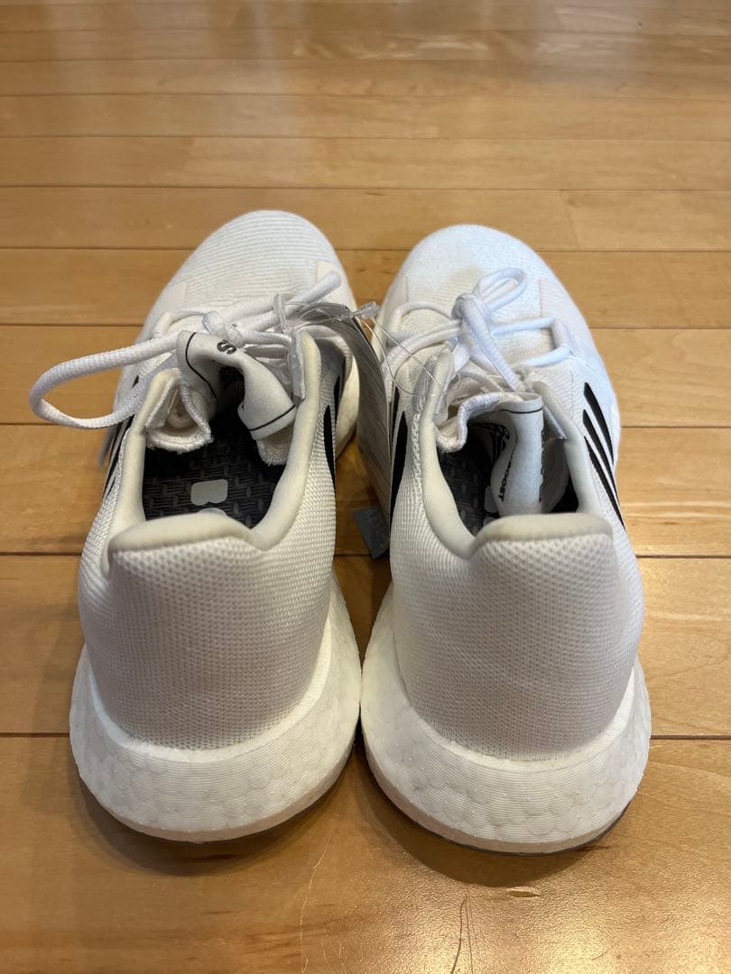 adidas SENSEBOOST GO 26㌢