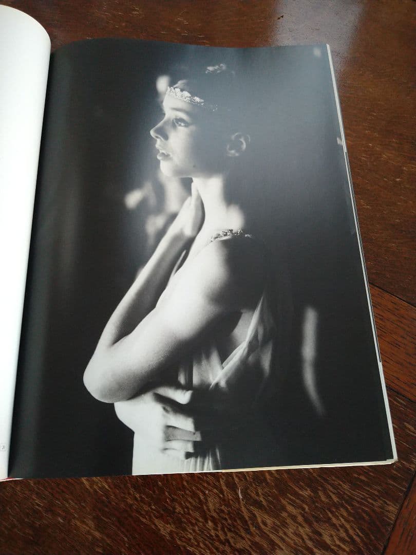 Invitation: Sylvie Guillem　シルヴィ・ギエム写真集