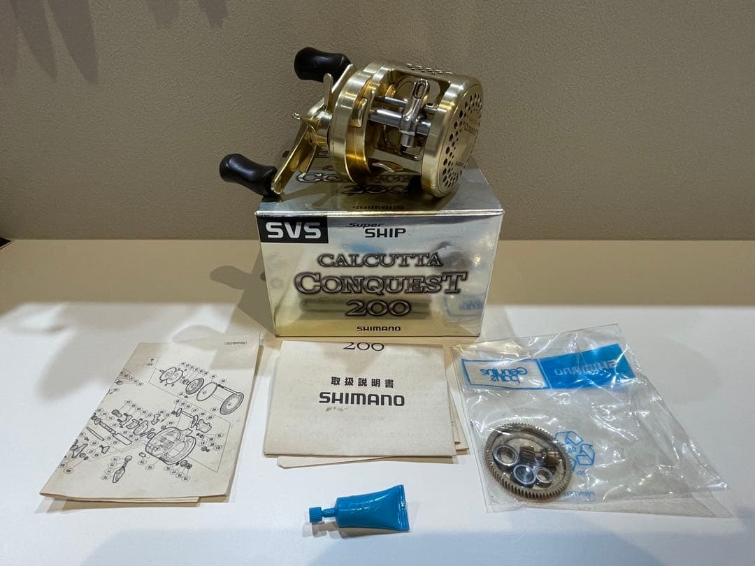 リール SHIMANO CALCUTTA CONQUEST 200