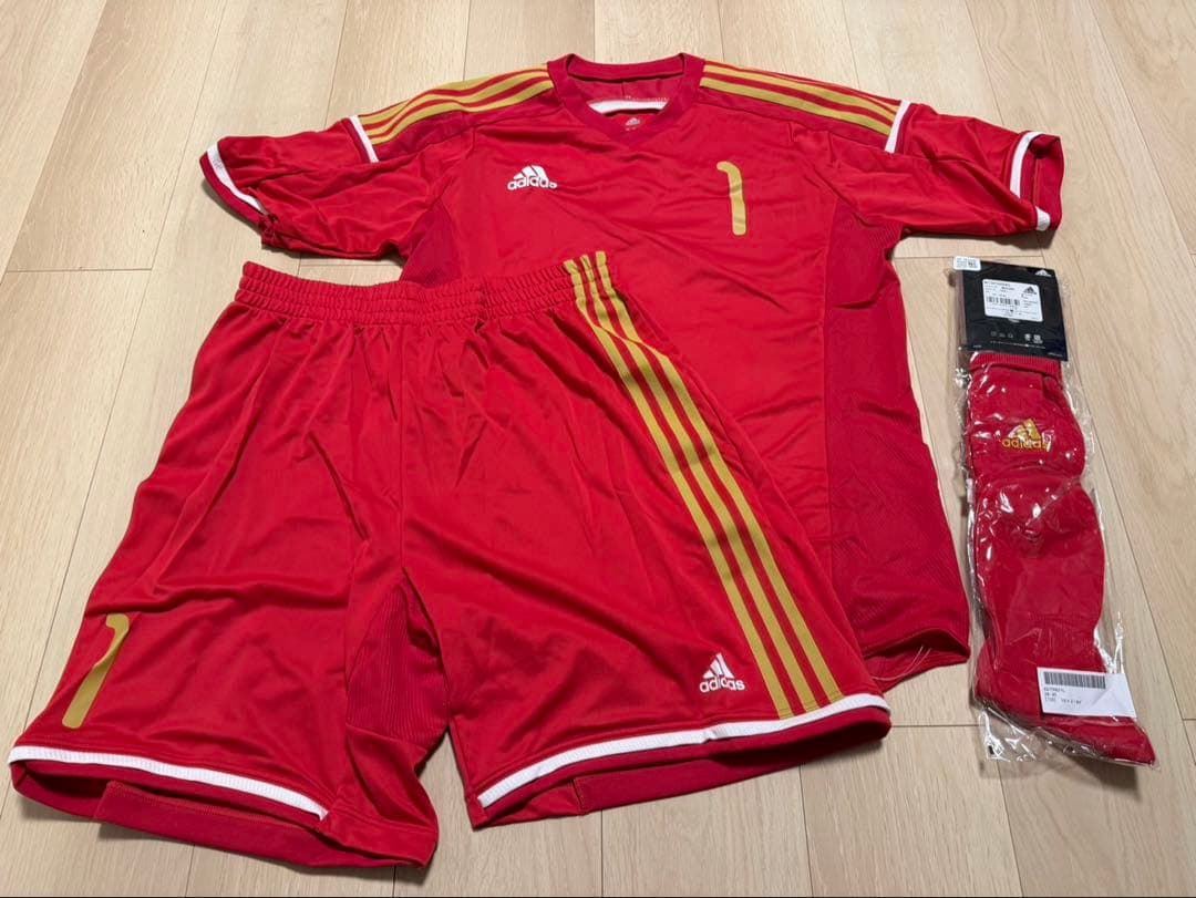 adidas（アディダス）ユニフォーム上下セット サイズXO ソックス付き