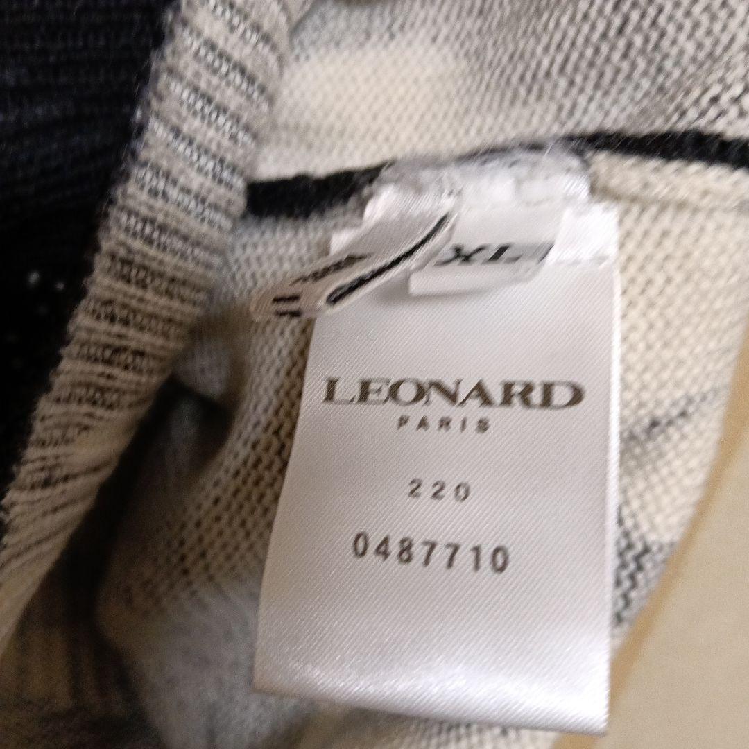 LEONARD PARIS　 Vネック トップス