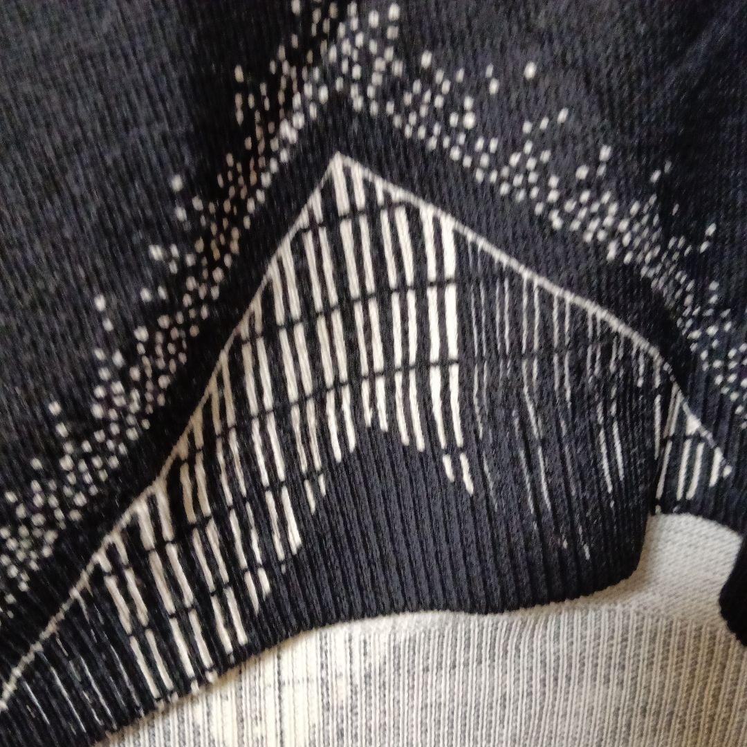 LEONARD PARIS　 Vネック トップス