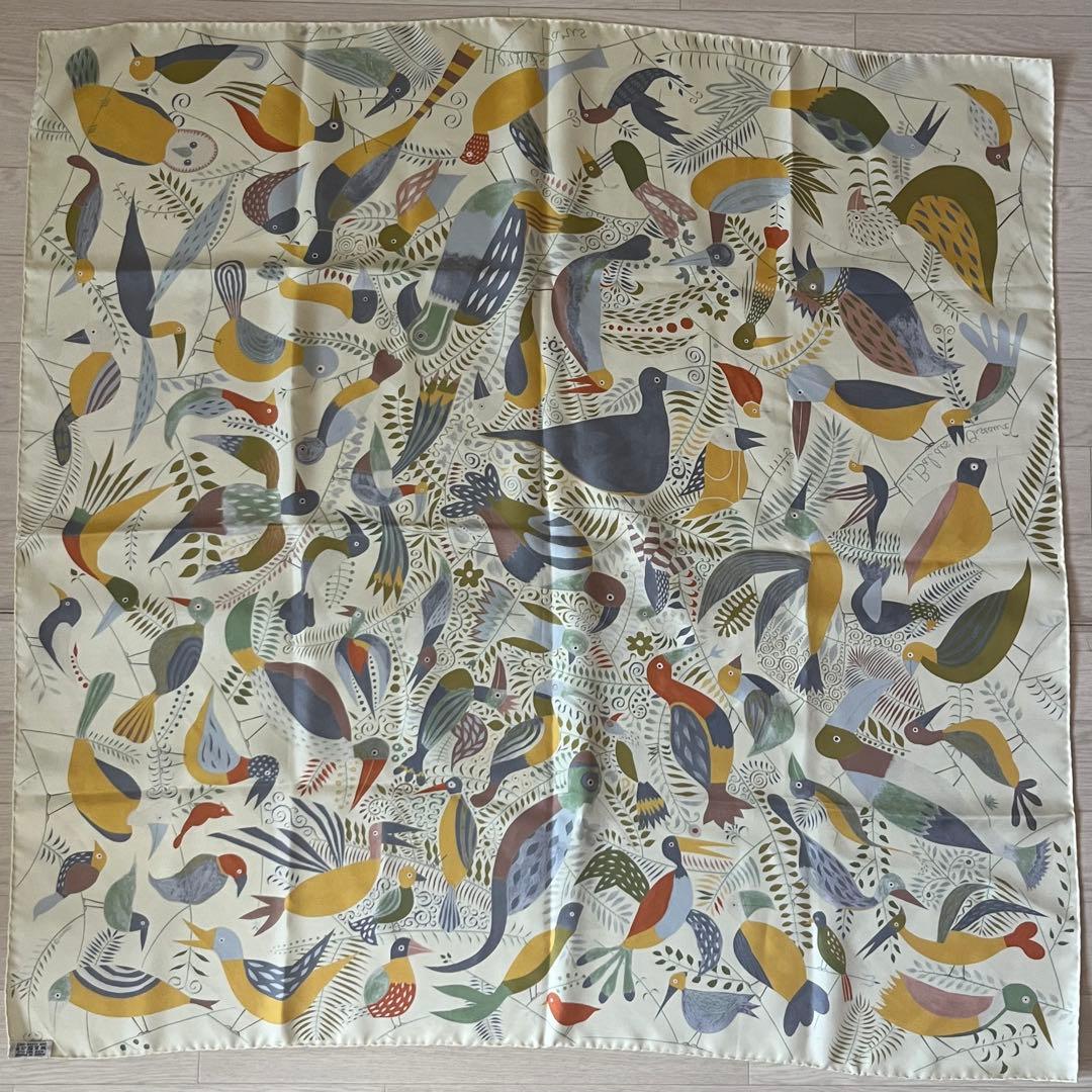 【極美品】HERMES エルメス カレ90 鳥たちの舞踏会 スカーフ 鳥柄 希少