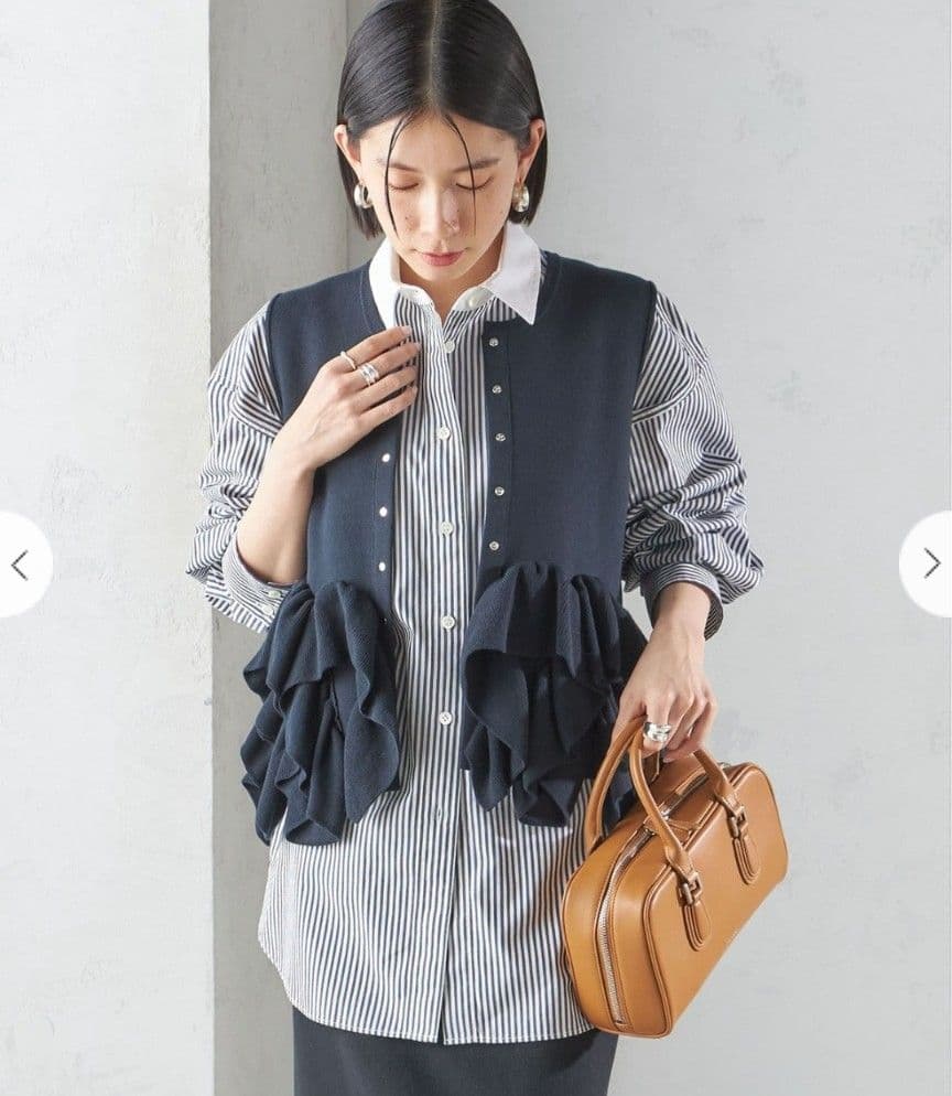 ♡SHIPS 25SS ペプラムフリル 2WAYベスト ネイビー♡