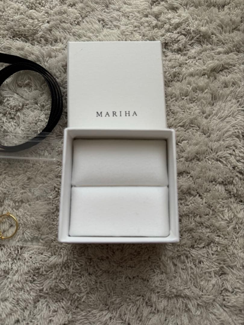 Mariha マリハ　金の糸　リング