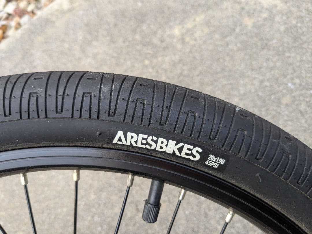 20インチ　ARESBIKES APLUS BMX フラットランド