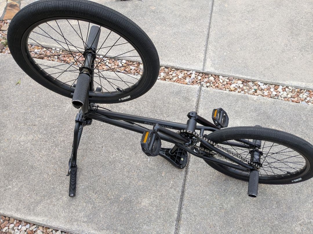 20インチ　ARESBIKES APLUS BMX フラットランド