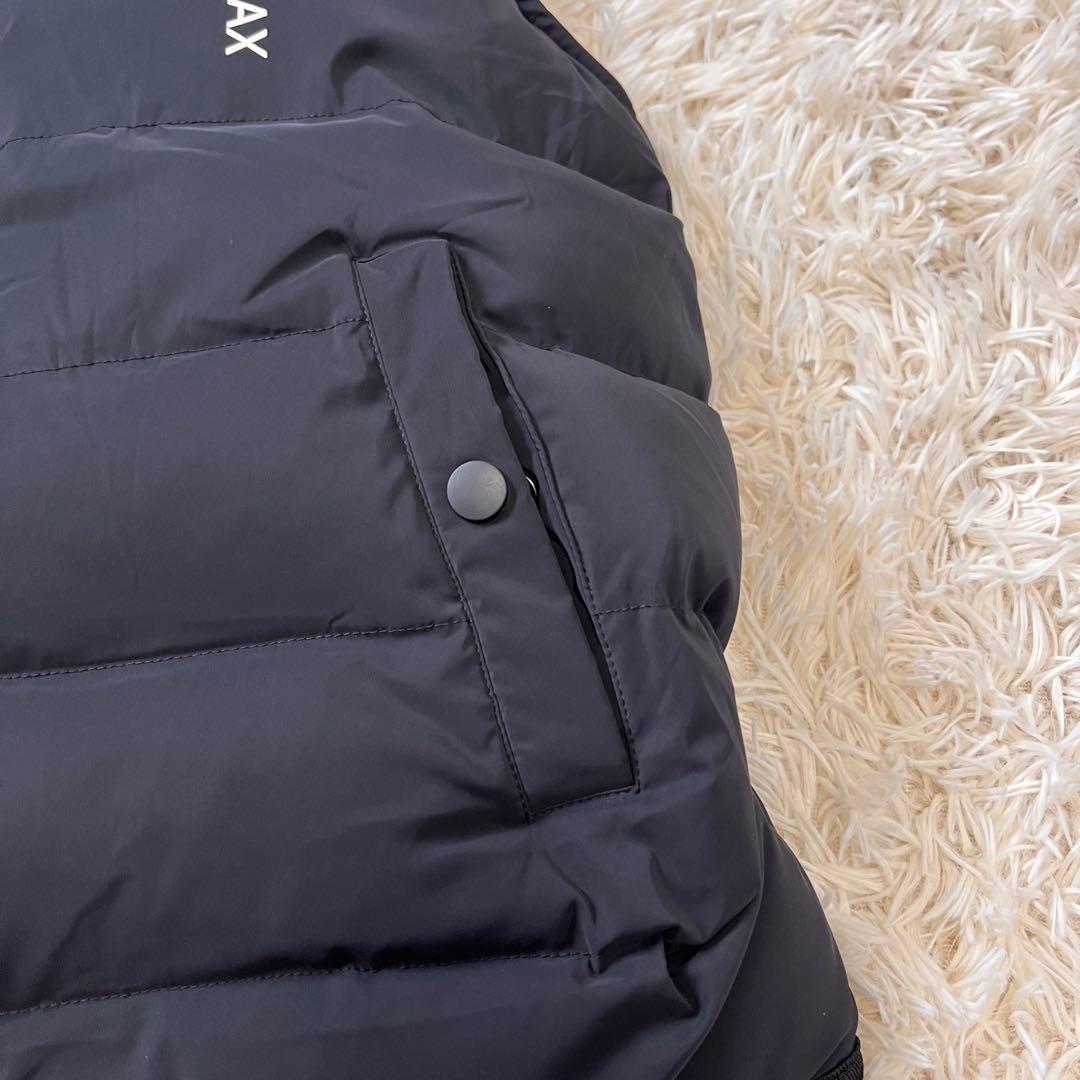 極美品　1PIU1UGUALE3RELAXサークルロゴ　パデッドベスト