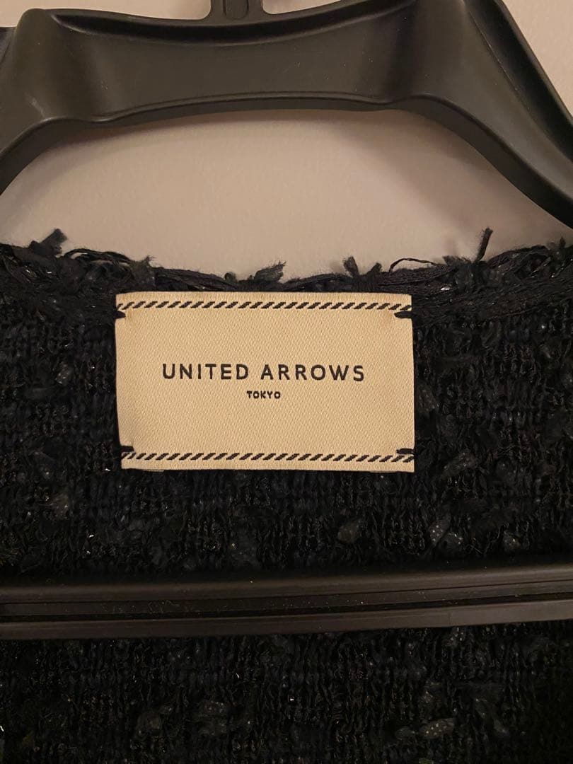 UNITED ARROWS フリンジ付き黒ベスト