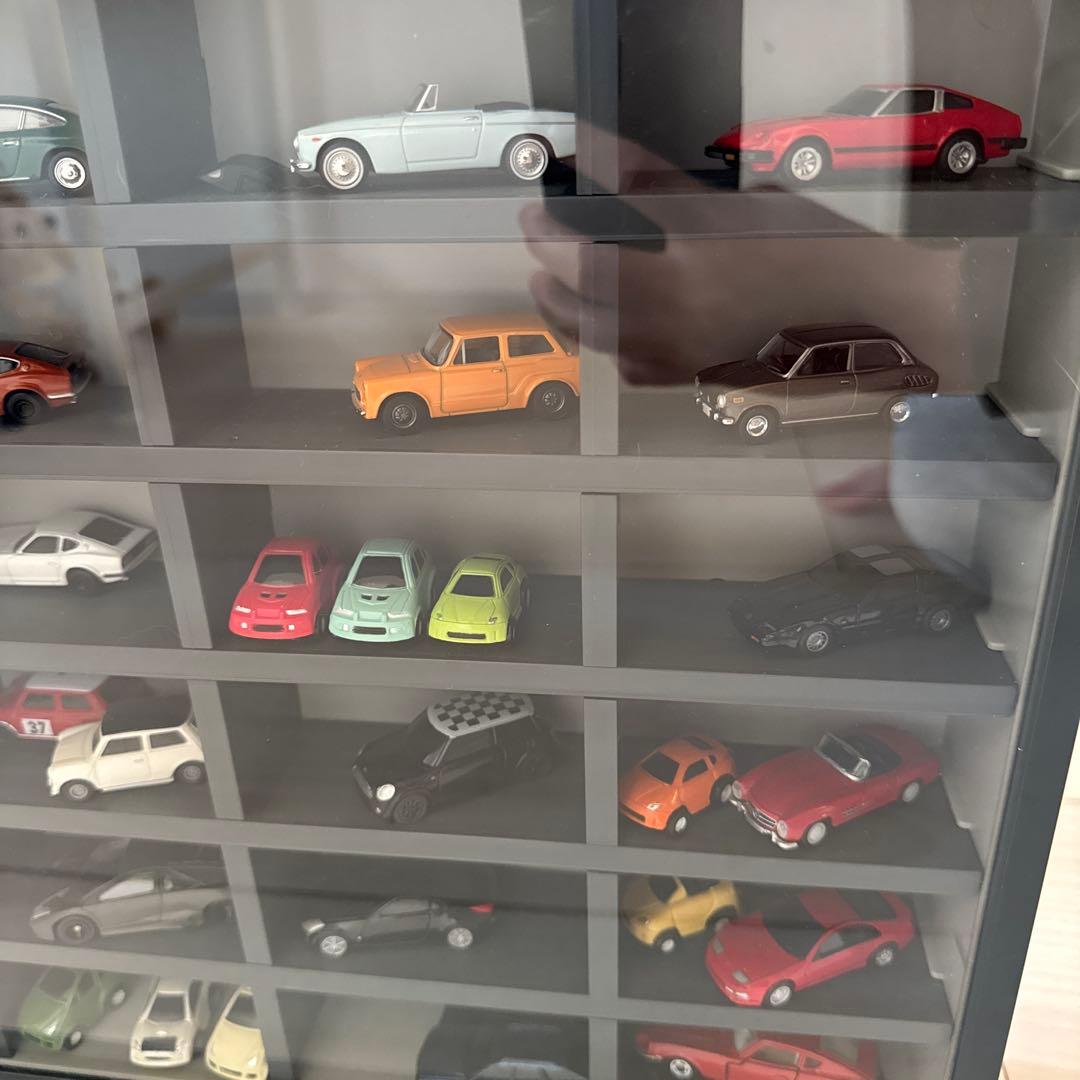 き*。様 TOMICA ミニカー 24台+αセット ディスプレイケース付き