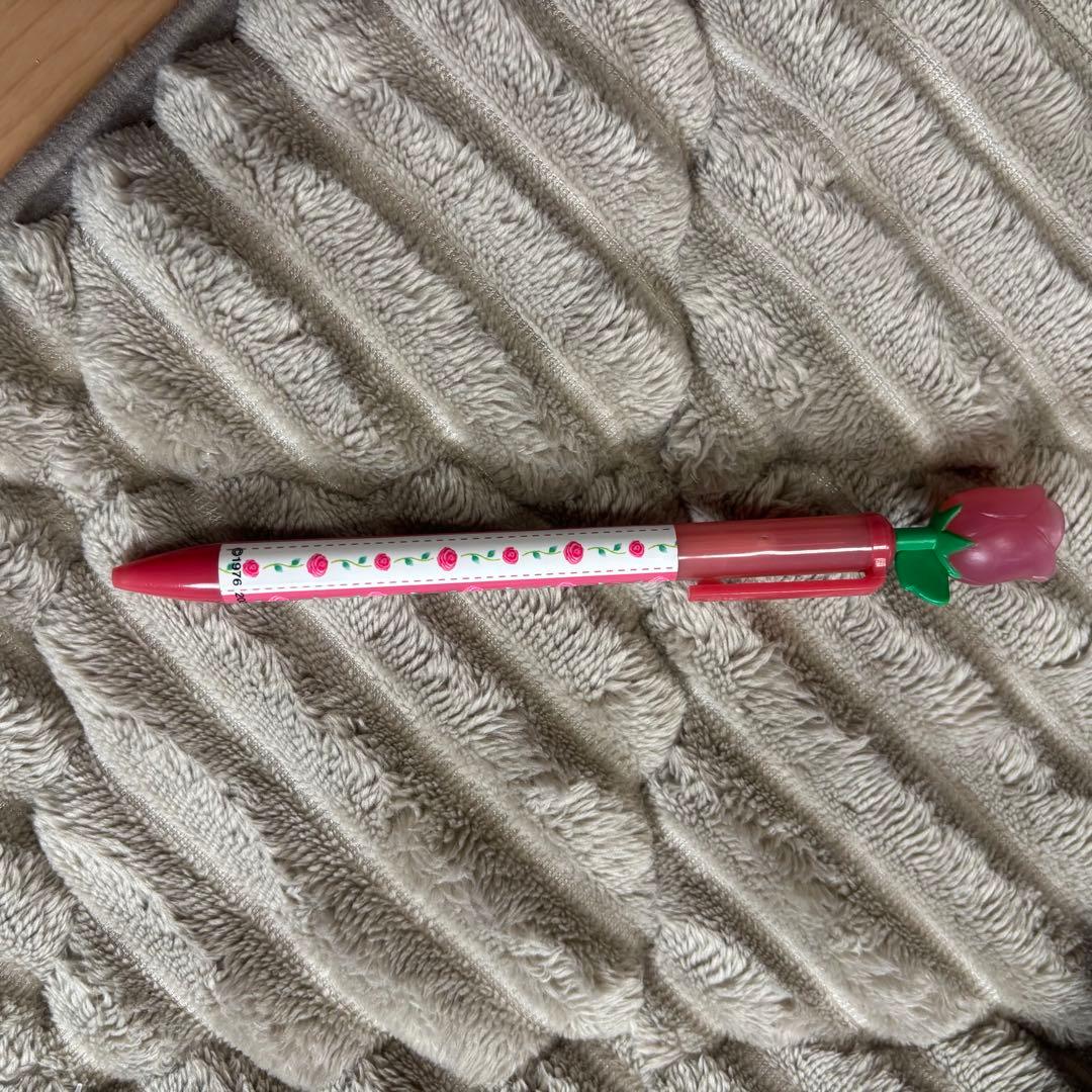 2002年　平成レトロ　希少　薔薇　バラ　ボールペン　ハローキティ