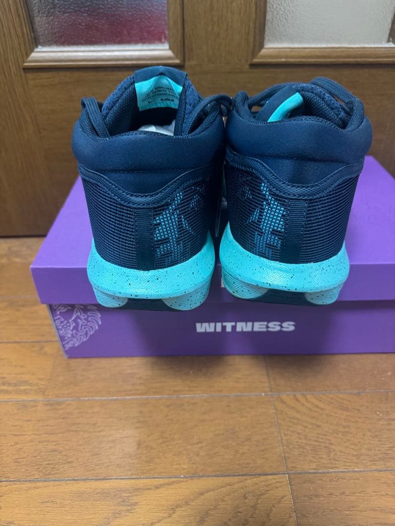 NIKE LEBRON WITNESS VIIIバスケットボールシューズ