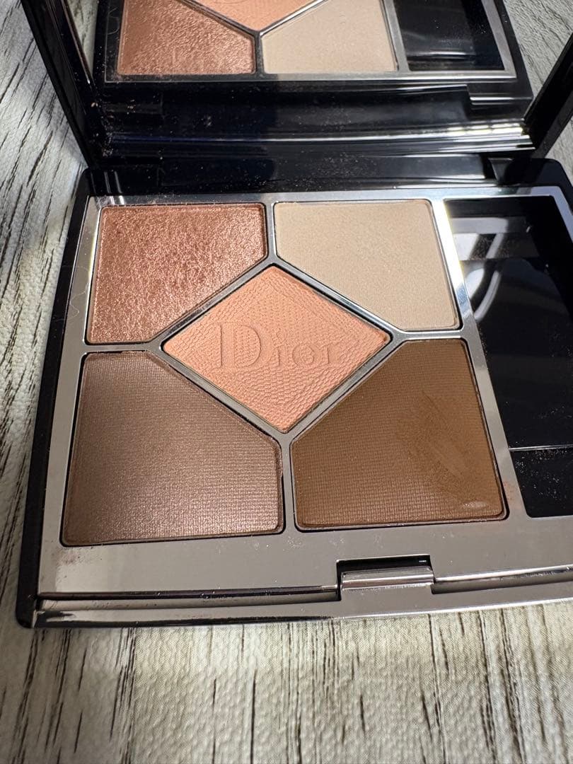 新品未使用　DIOR アイシャドウ　サンククルールクチュール　649