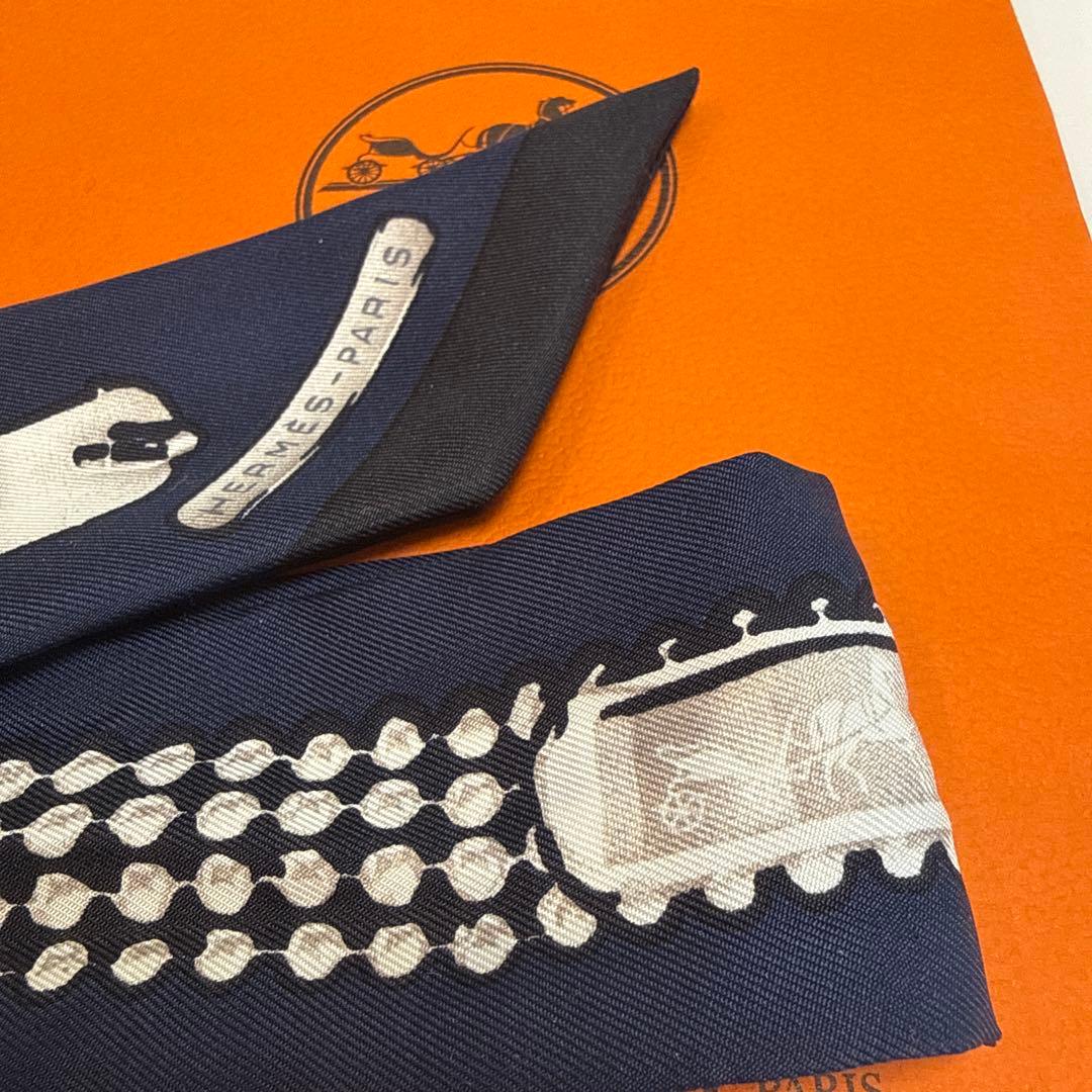 HERMES エルメス ツイリー LE TRESOR DE MEDOR ネイビー