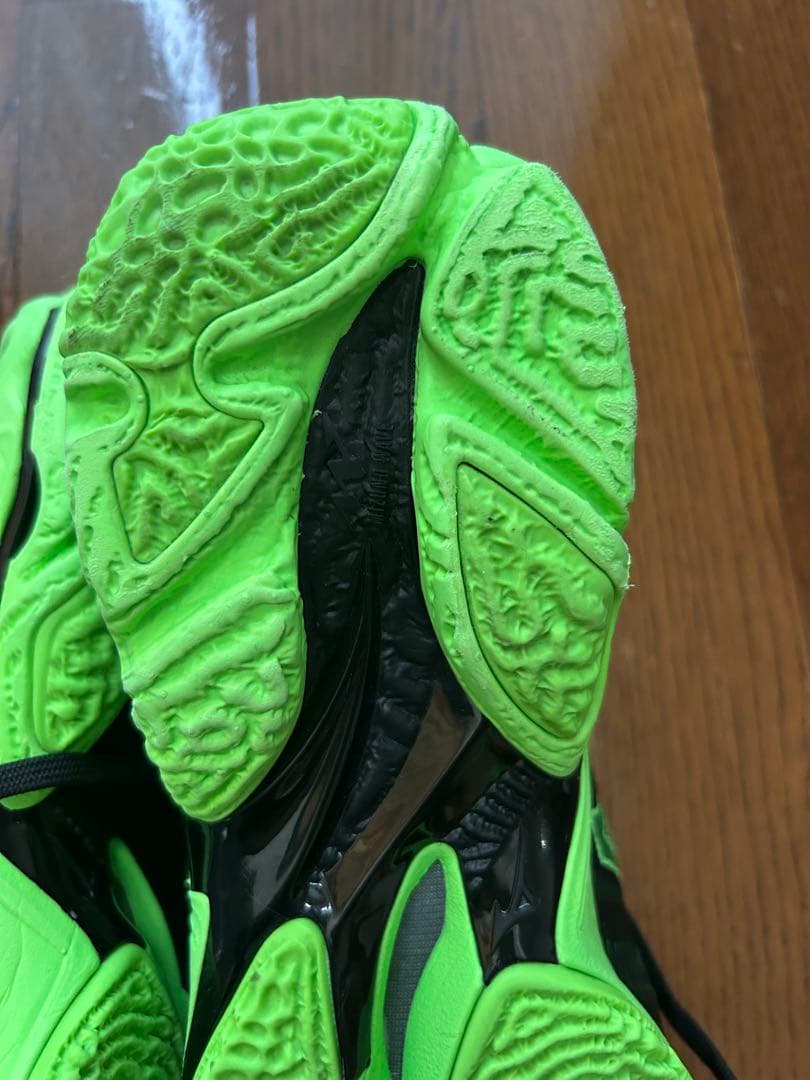 Mizuno バレーボールシューズ ウエーブライトニングエリート25.0㎝