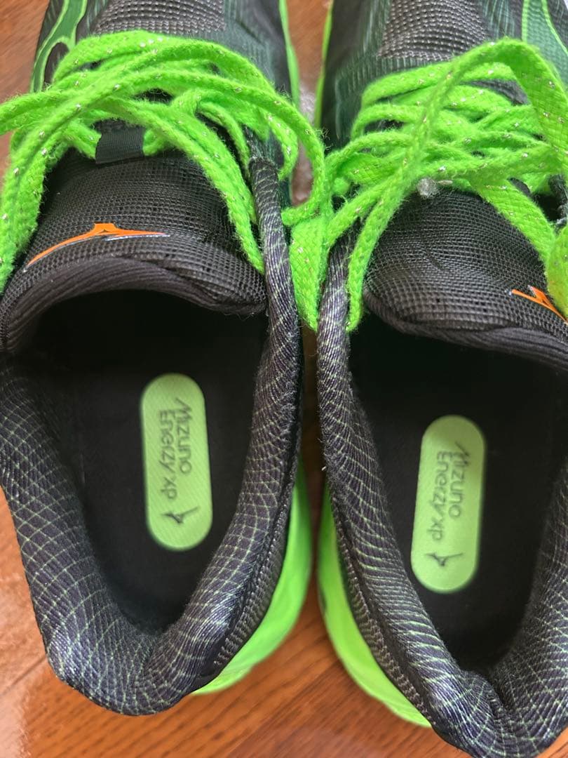 Mizuno バレーボールシューズ ウエーブライトニングエリート25.0㎝