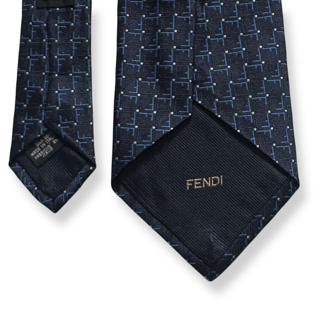美品✨FENDI ネクタイ　ズッカ柄　FFロゴ　ジャガード　かっこいい　【A】