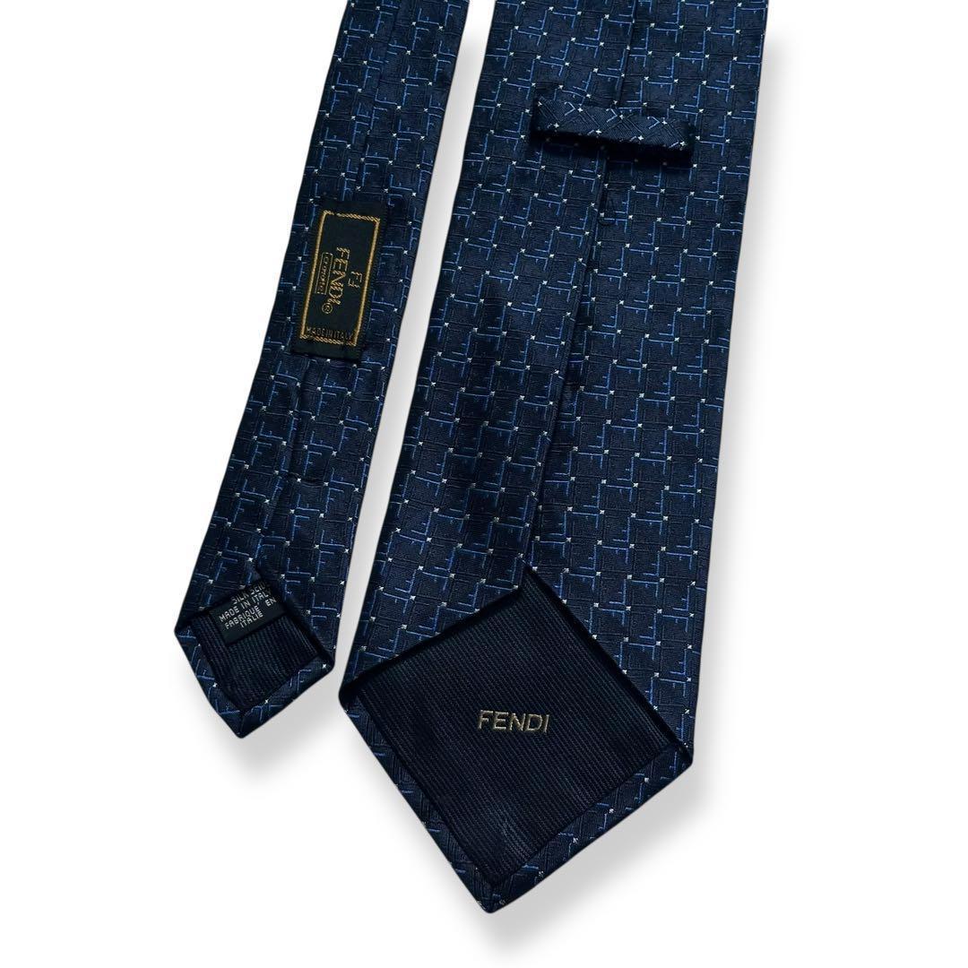 美品✨FENDI ネクタイ　ズッカ柄　FFロゴ　ジャガード　かっこいい　【A】