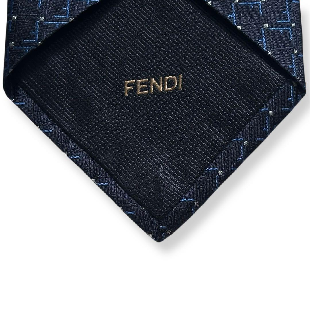 美品✨FENDI ネクタイ　ズッカ柄　FFロゴ　ジャガード　かっこいい　【A】