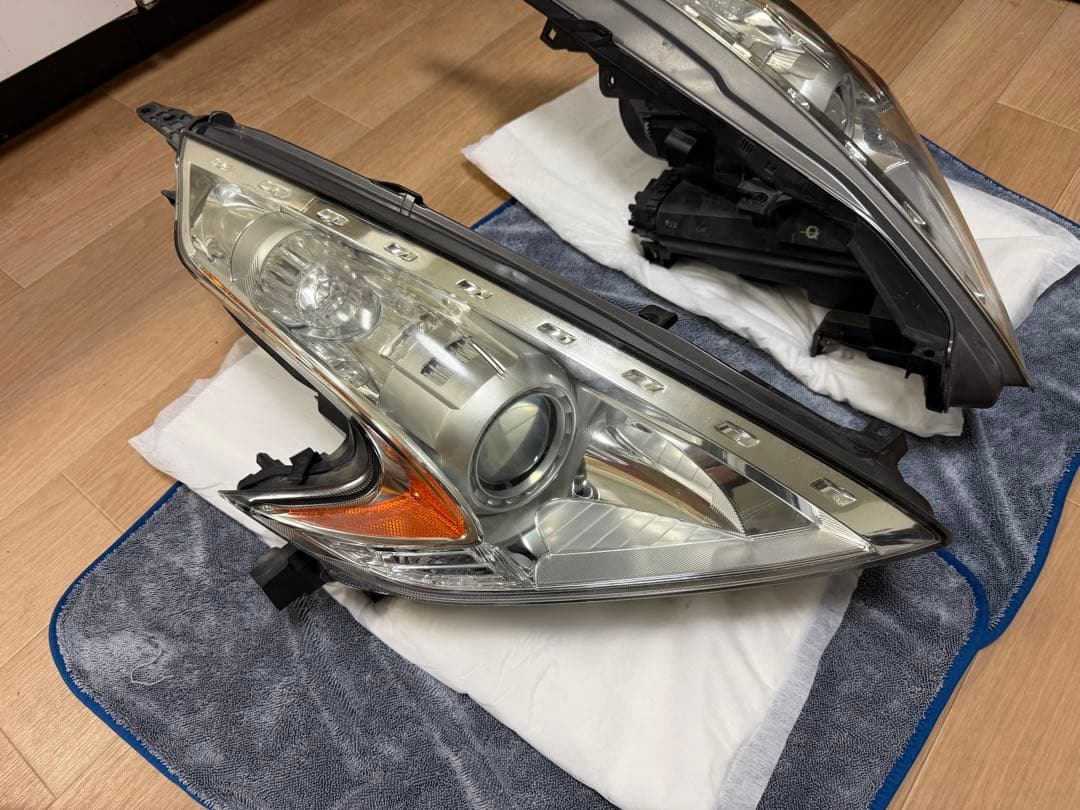 フェアレディZ Z34 前期型ヘッドライト　左右