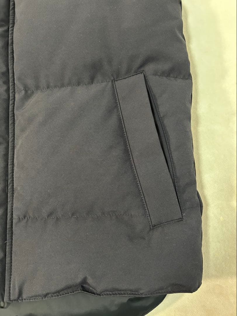 ペ*ぽ様 【美品】  カナダグースダウンベスト ネイビー