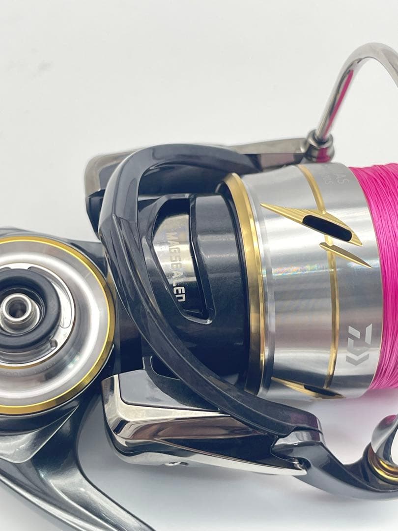 美品 Daiwa 20ルビアス LUVIAS FC LT2500S-XH