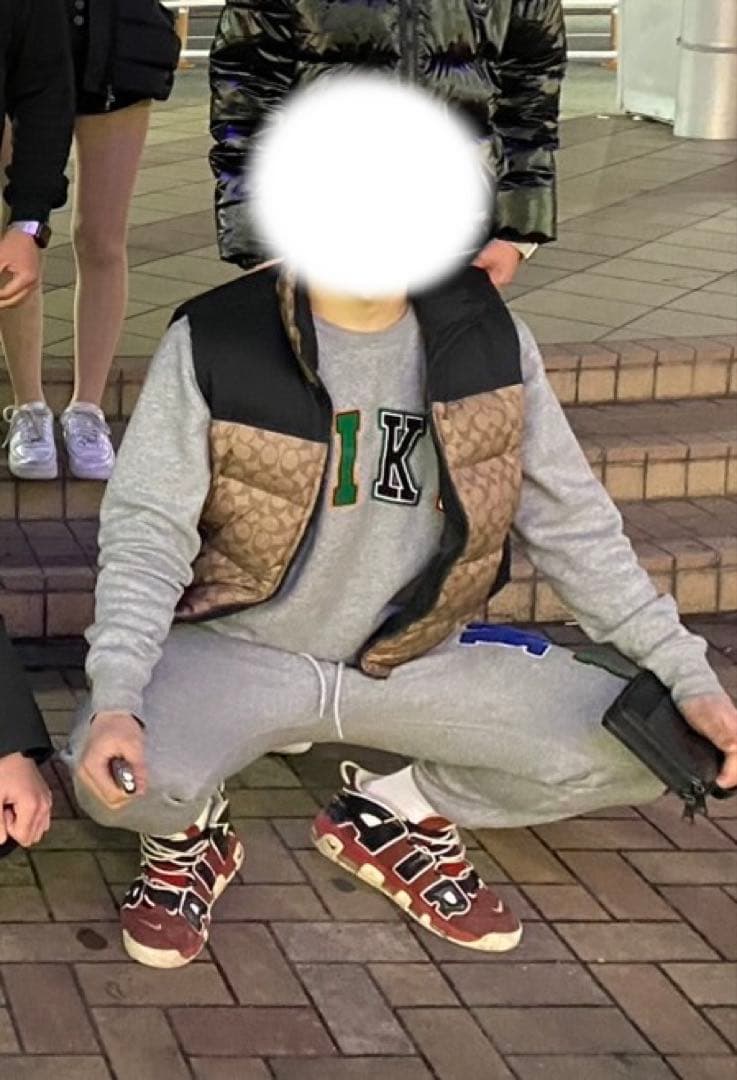 じ*ん様 COACH ダウンベスト