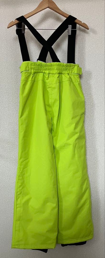 新品　スノーウェア 上下セット 150cm 黒緑×黄緑