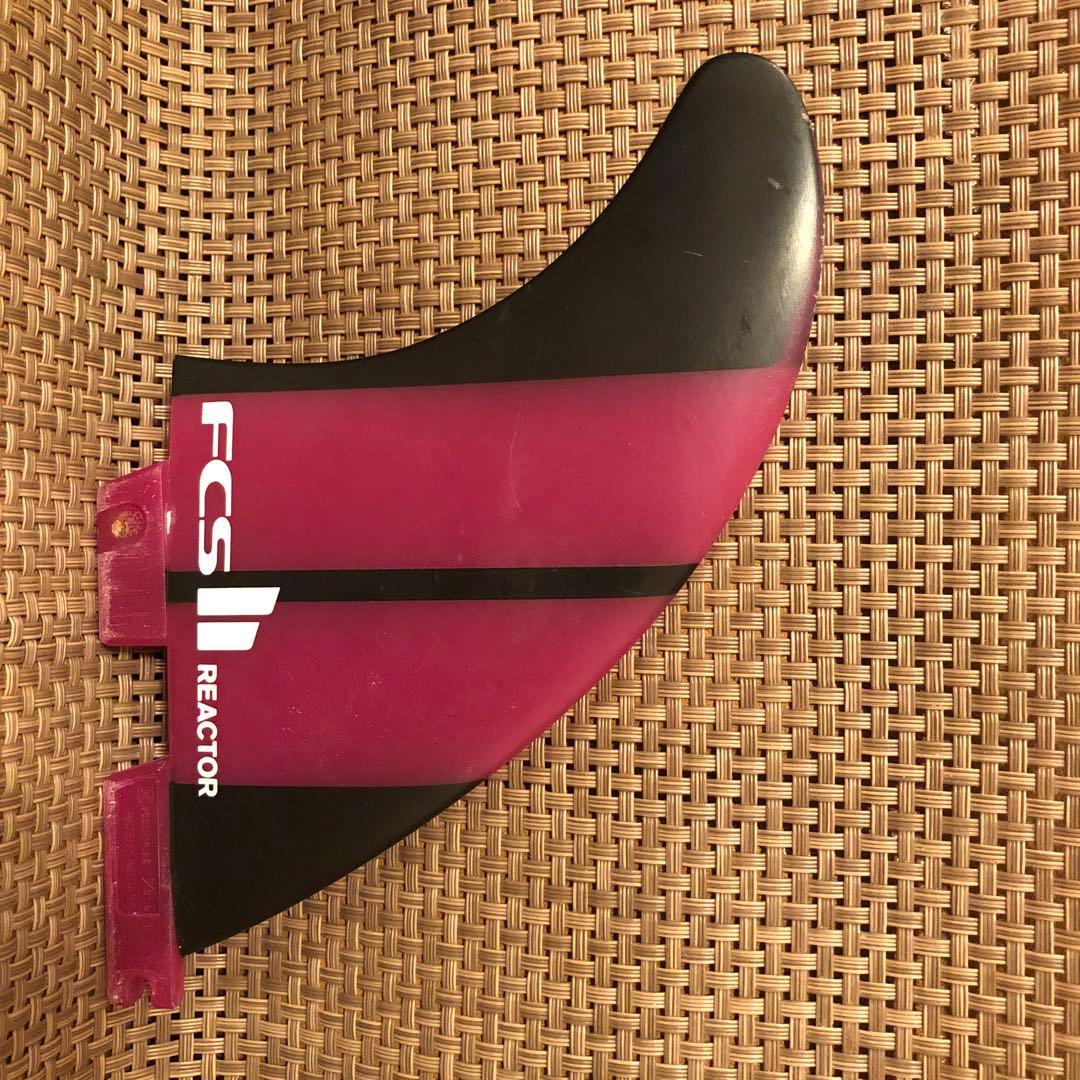 FCS2 REACTOR ミディアム サーフボードフィン 3枚セット