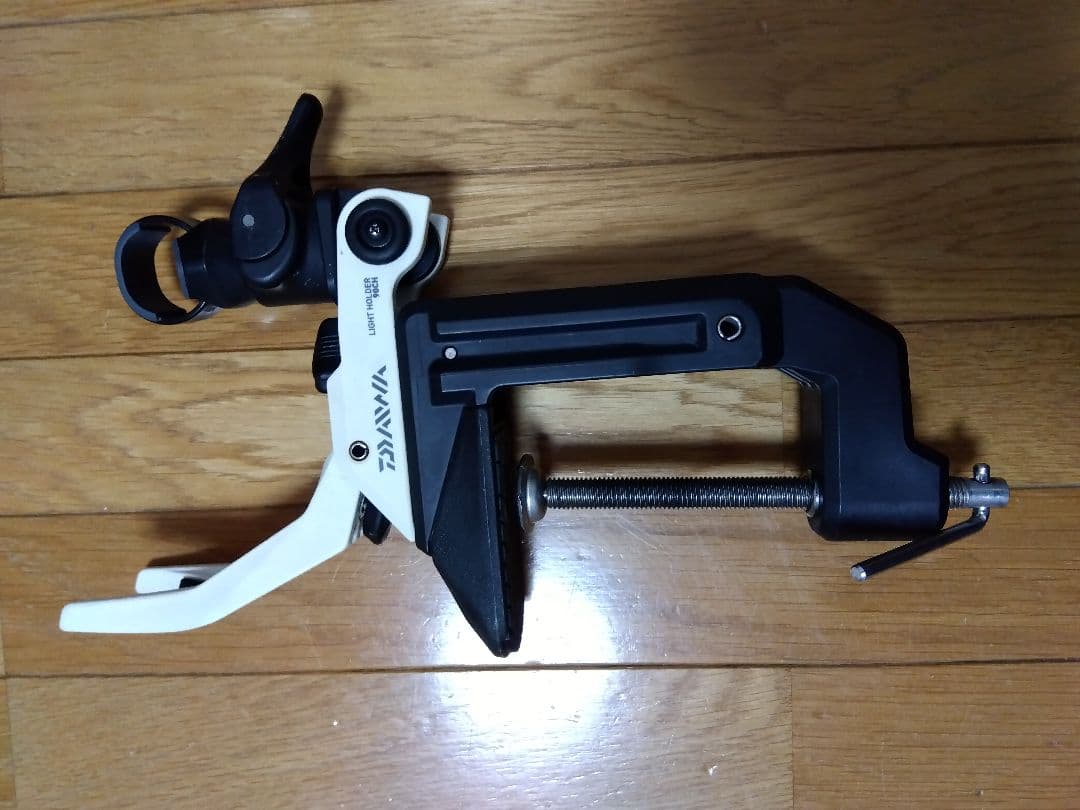 Daiwa LIGHT HOLDER 90CH ロッドホルダー