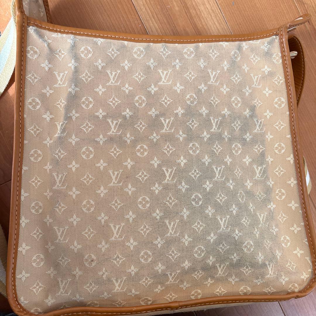 LOUIS VUITTONのハンドバック