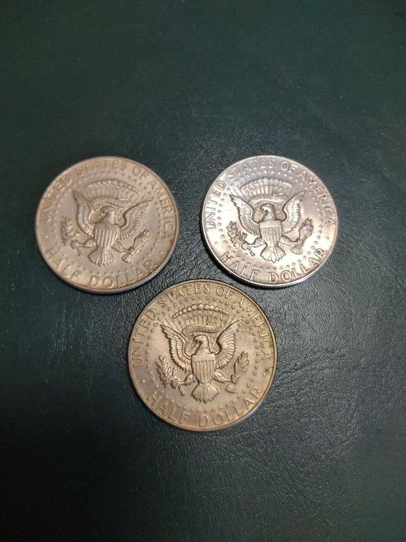 ケネディ50セント銀貨1964年2枚1967年　計3枚組!!