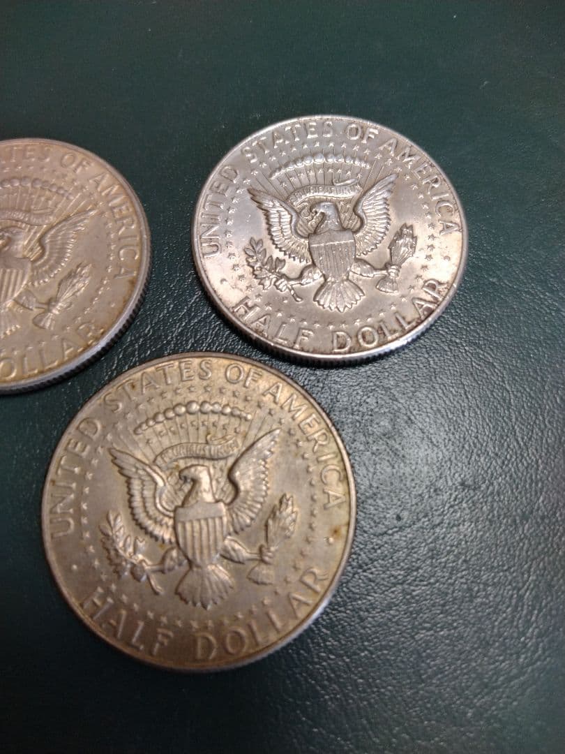 ケネディ50セント銀貨1964年2枚1967年　計3枚組!!